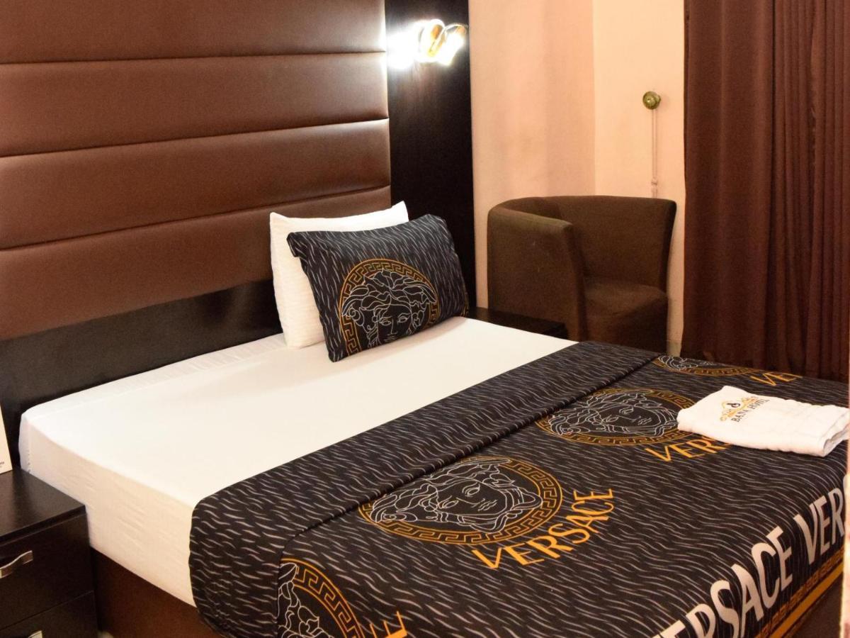 Bana Hotel & Suites Lagos Bagian luar foto