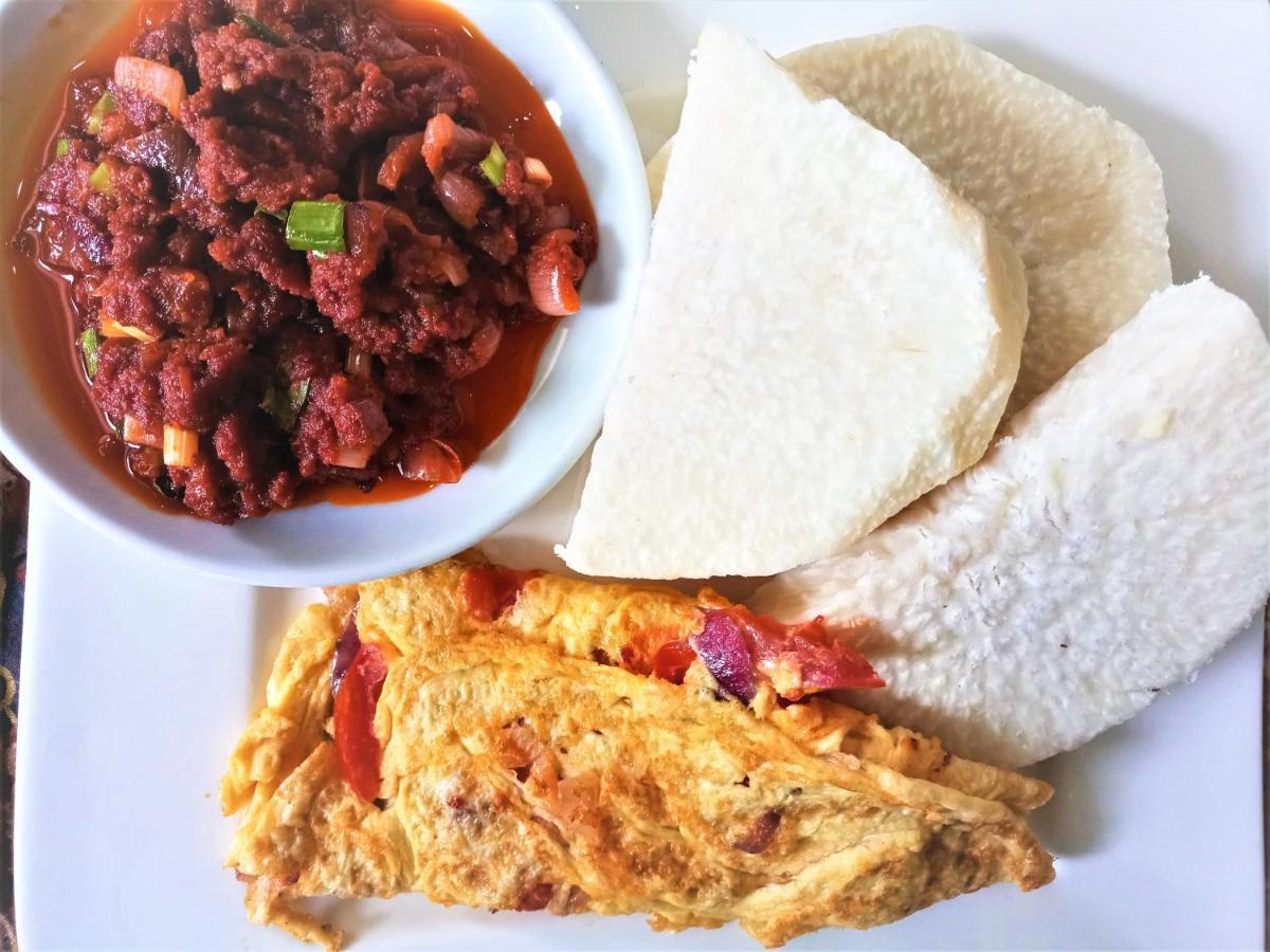 Bana Hotel & Suites Lagos Bagian luar foto