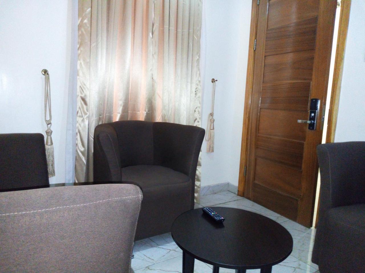 Bana Hotel & Suites Lagos Bagian luar foto